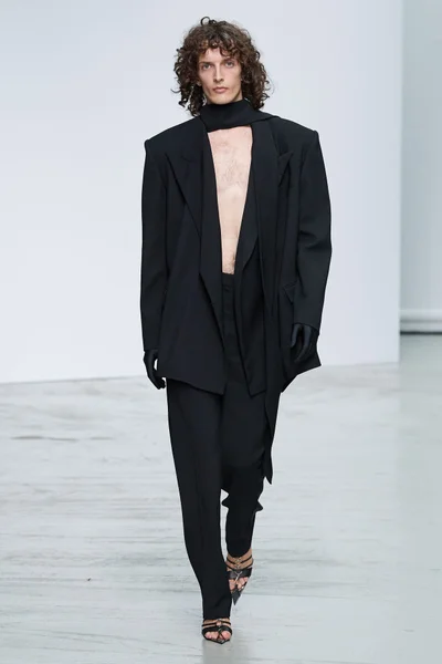 Look 21